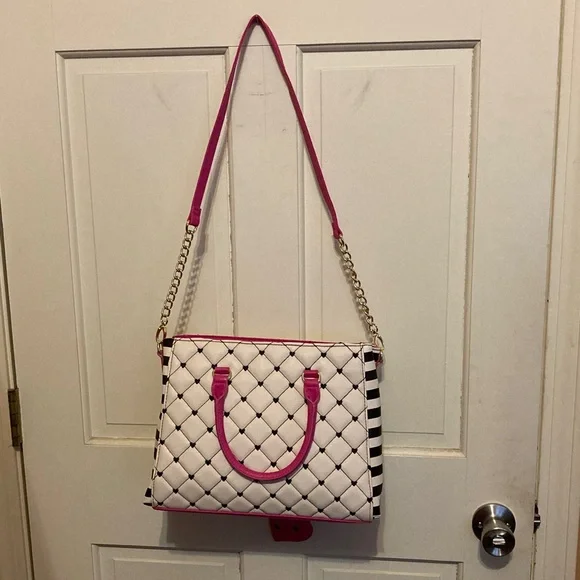 Luv Betsey Johnson Breann Quilted Tote with Pink and Black Heart Accents. NEW! - Picture 6 of 15